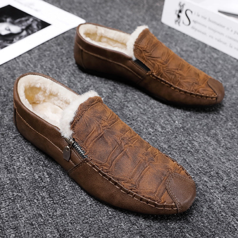 Men's flat casual shoes